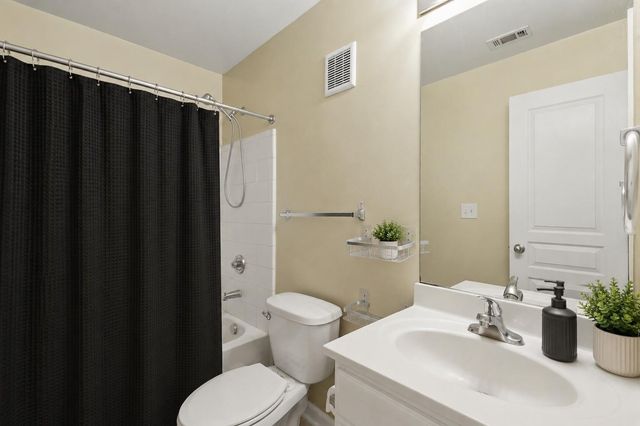 1725 Harvey Mitchell Parkway S 2325, College Station, TX 77840