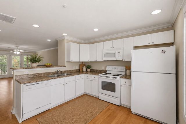 1725 Harvey Mitchell Parkway S 2325, College Station, TX 77840