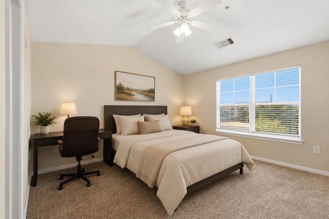 1725 Harvey Mitchell Parkway S 2325, College Station, TX 77840
