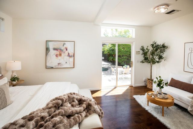 1023 Roosevelt Avenue, Redwood City, CA 94061