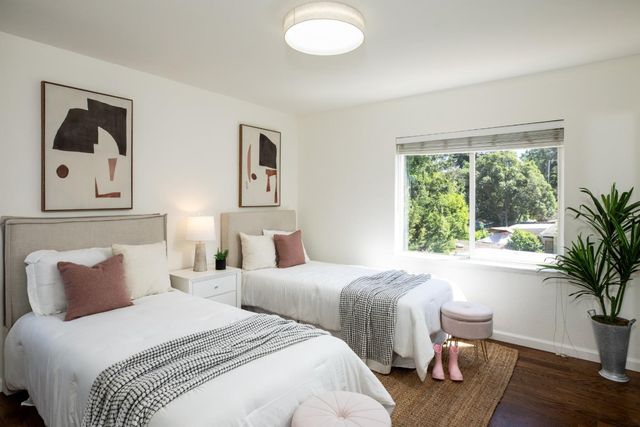 1023 Roosevelt Avenue, Redwood City, CA 94061