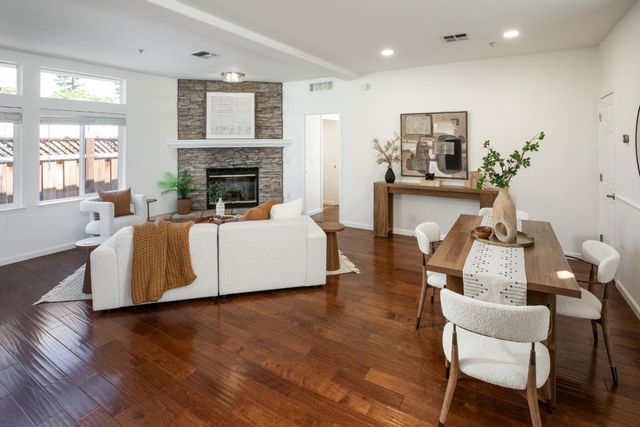 1023 Roosevelt Avenue, Redwood City, CA 94061