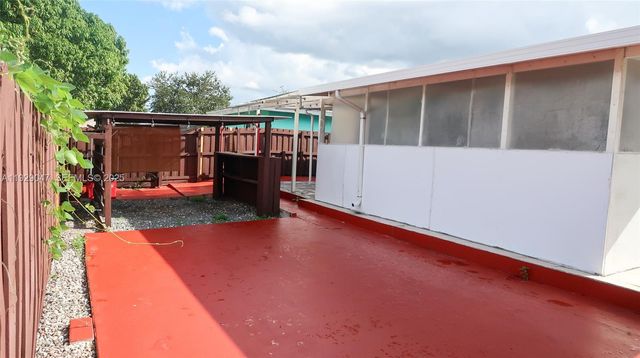 3109 NW 64 st, Miami, FL 33147