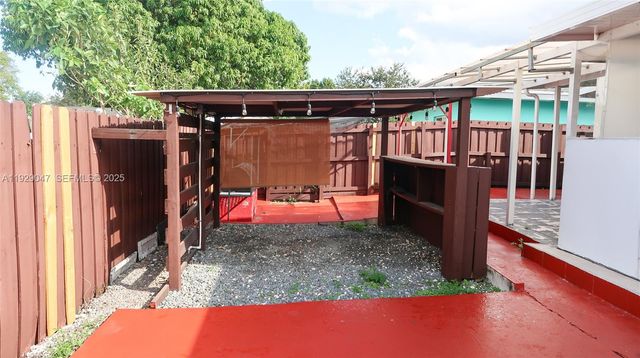 3109 NW 64 st, Miami, FL 33147