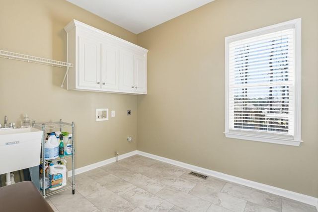 5509 Hedge Brooke Drive NW, Acworth, GA 30101