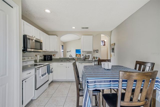 2944 COOL BREEZE CIRCLE, St Cloud, FL 34769