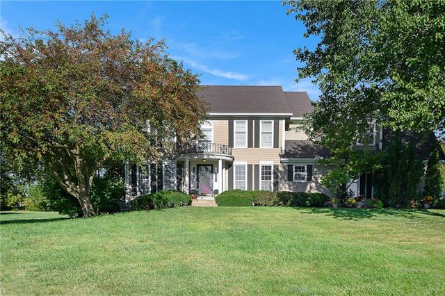 16970 Grandview Street, Overland Park, KS 66085