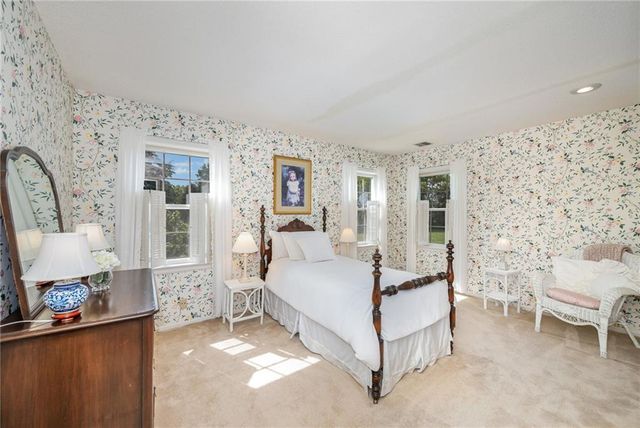 16970 Grandview Street, Overland Park, KS 66085