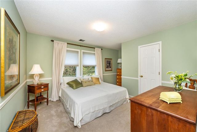 16970 Grandview Street, Overland Park, KS 66085