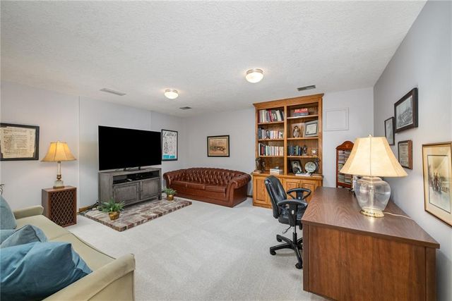 16970 Grandview Street, Overland Park, KS 66085