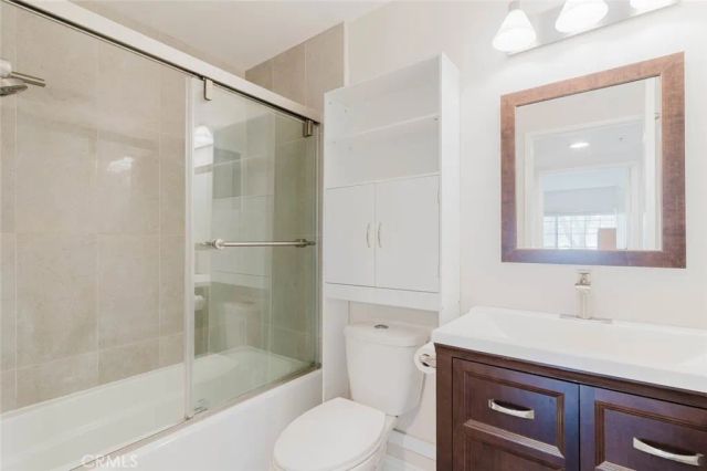 1245 Grandview Avenue 4, Glendale, CA 91201