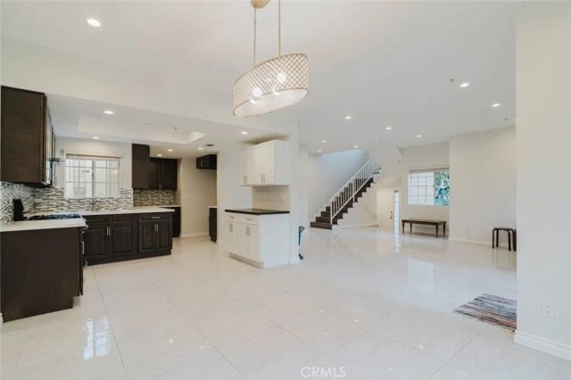 1245 Grandview Avenue 4, Glendale, CA 91201