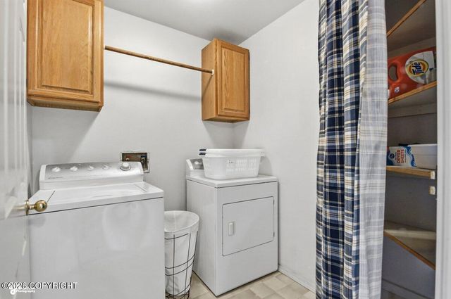 3390 Whiteney Circle, Anchorage, AK 99516