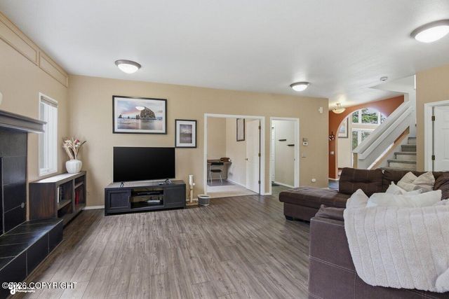 3390 Whiteney Circle, Anchorage, AK 99516