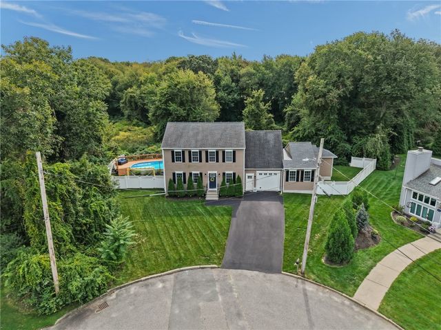 105 Amy Drive, Cranston, RI 02921