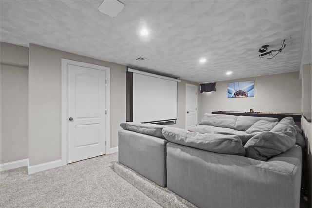 105 Amy Drive, Cranston, RI 02921