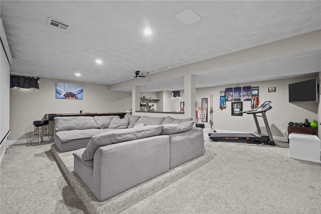 105 Amy Drive, Cranston, RI 02921