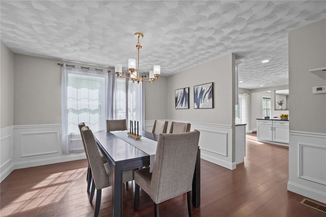 105 Amy Drive, Cranston, RI 02921