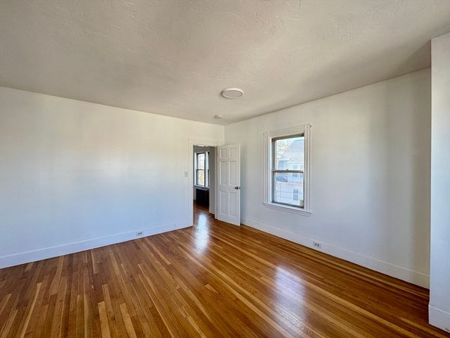 33 Hollis Ave 3, Quincy, MA 02171