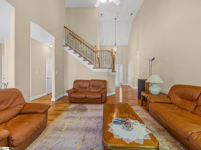 130 Darmondale Drive, Moore, SC 29369