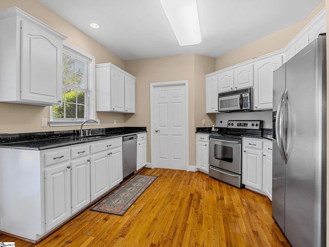 130 Darmondale Drive, Moore, SC 29369