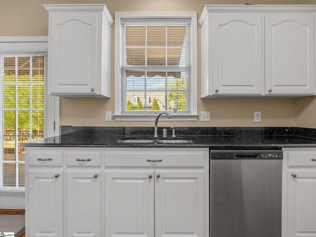 130 Darmondale Drive, Moore, SC 29369