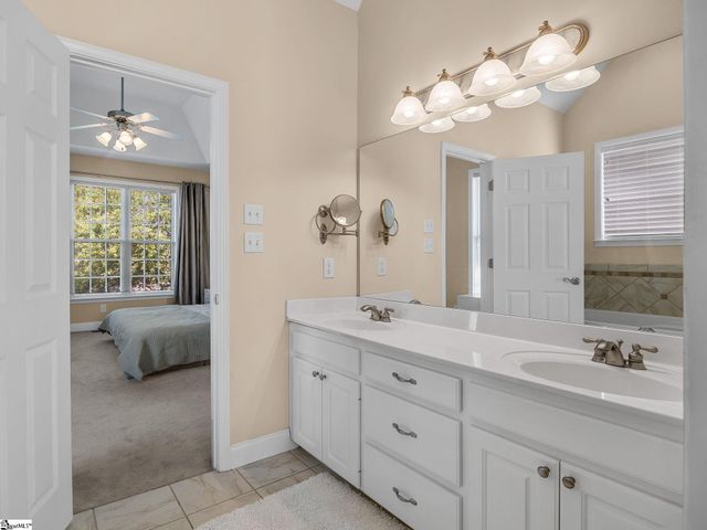 130 Darmondale Drive, Moore, SC 29369