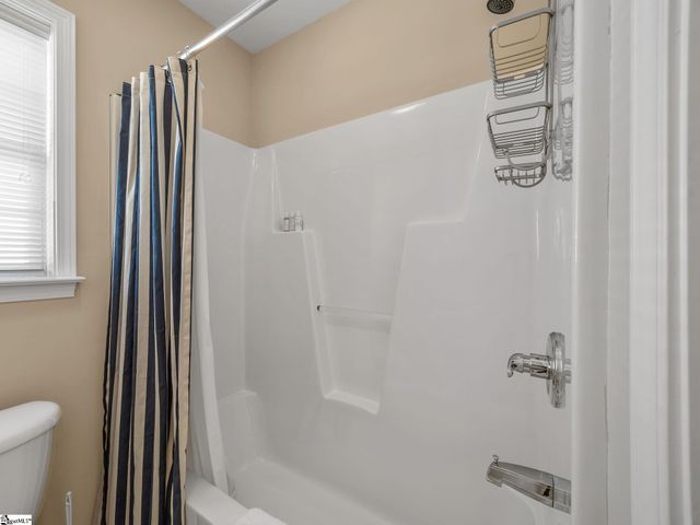 130 Darmondale Drive, Moore, SC 29369