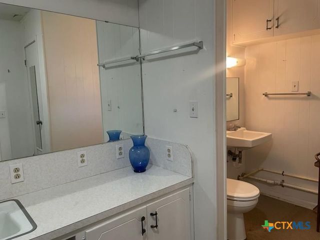 104 Skipcha Trail, Lampasas, TX 76550