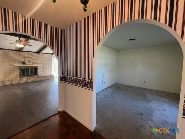 104 Skipcha Trail, Lampasas, TX 76550