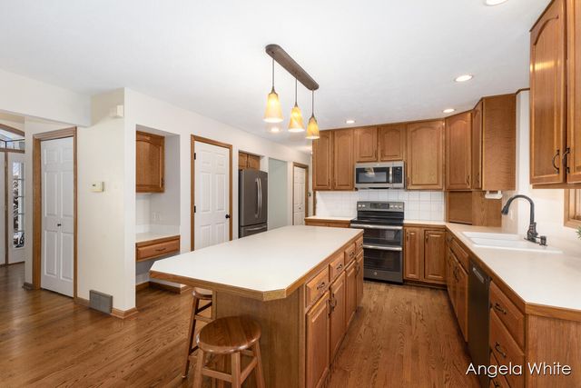 5361 Cottondale Street, Wyoming, MI 49519