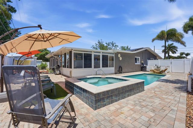 2095 DOLPHIN BOULEVARD S, St Petersburg, FL 33707