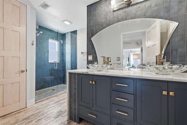 2095 DOLPHIN BOULEVARD S, St Petersburg, FL 33707