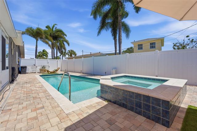 2095 DOLPHIN BOULEVARD S, St Petersburg, FL 33707
