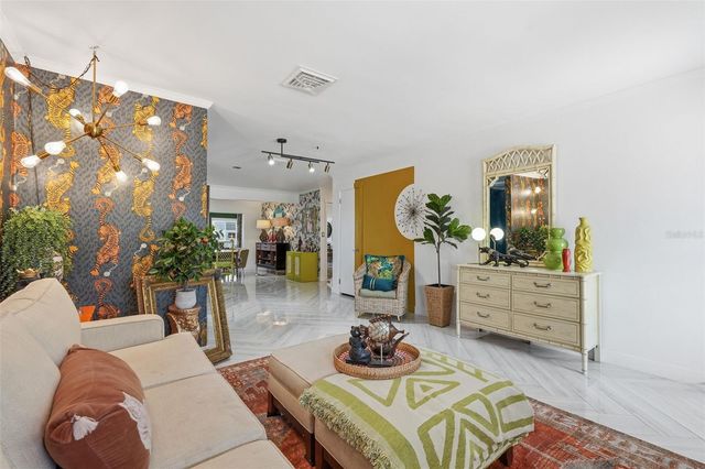 2095 DOLPHIN BOULEVARD S, St Petersburg, FL 33707