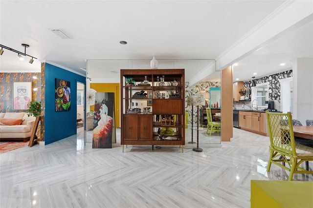 2095 DOLPHIN BOULEVARD S, St Petersburg, FL 33707