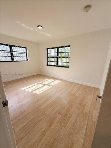341 Aladdin St, Opa-locka, FL 33054
