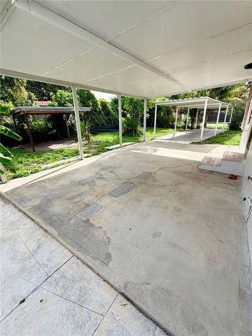 341 Aladdin St, Opa-locka, FL 33054