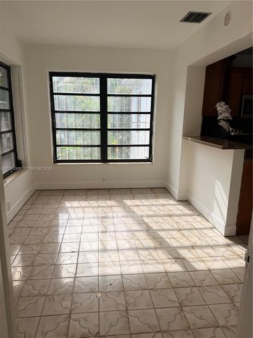 341 Aladdin St, Opa-locka, FL 33054