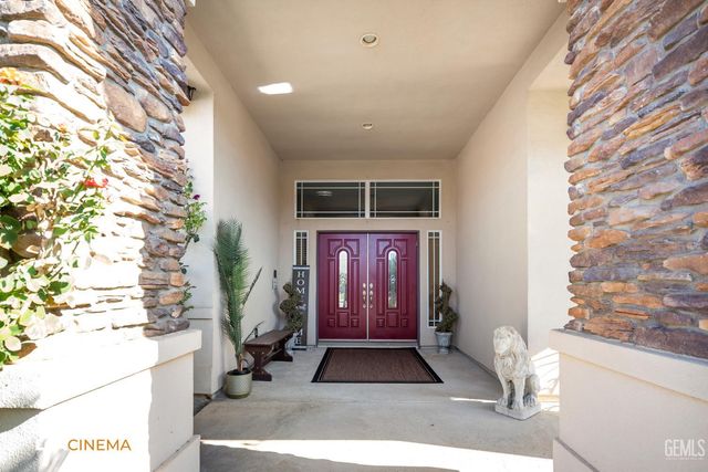 13214 Giro Drive, Bakersfield, CA 93314