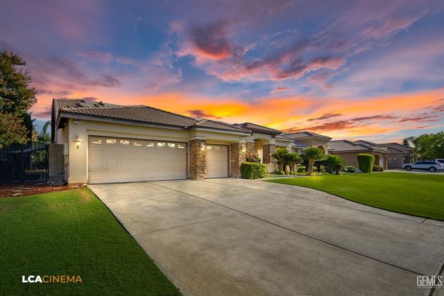 13214 Giro Drive, Bakersfield, CA 93314
