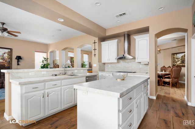13214 Giro Drive, Bakersfield, CA 93314