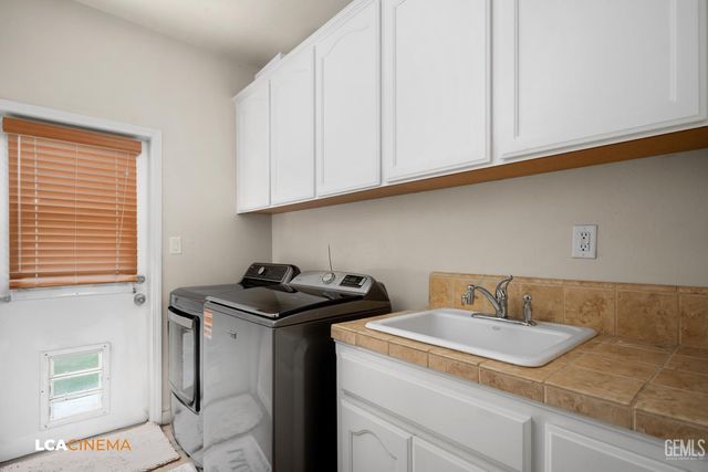 13214 Giro Drive, Bakersfield, CA 93314