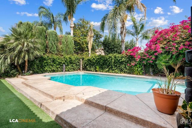 13214 Giro Drive, Bakersfield, CA 93314