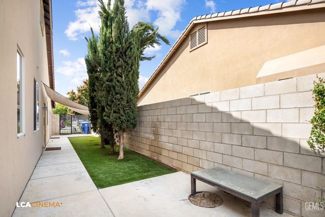 13214 Giro Drive, Bakersfield, CA 93314