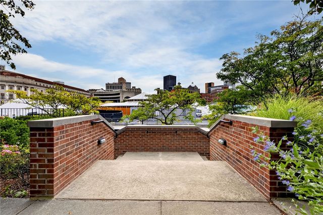 14 Grove Street, Rochester, NY 14605