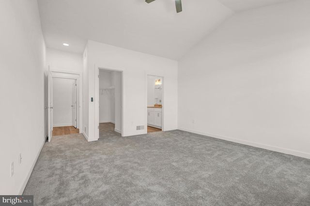 244 RIDGE VIEW LN, Hanover, PA 17331