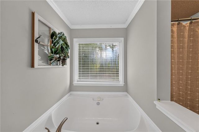 290 Sadler Dr, Douglasville, GA 30134