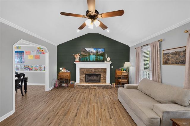 290 Sadler Dr, Douglasville, GA 30134