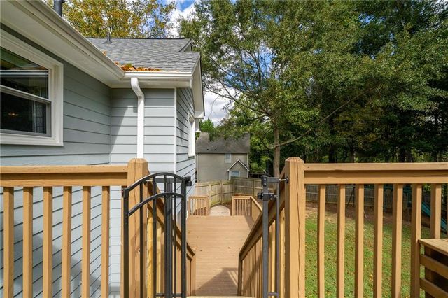 290 Sadler Dr, Douglasville, GA 30134